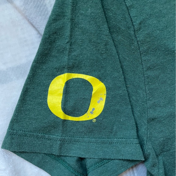 Nike Men’s Medium Green And Yellow Oregon Ducks Short Sleeve T-Shirt - Picture 4 of 4